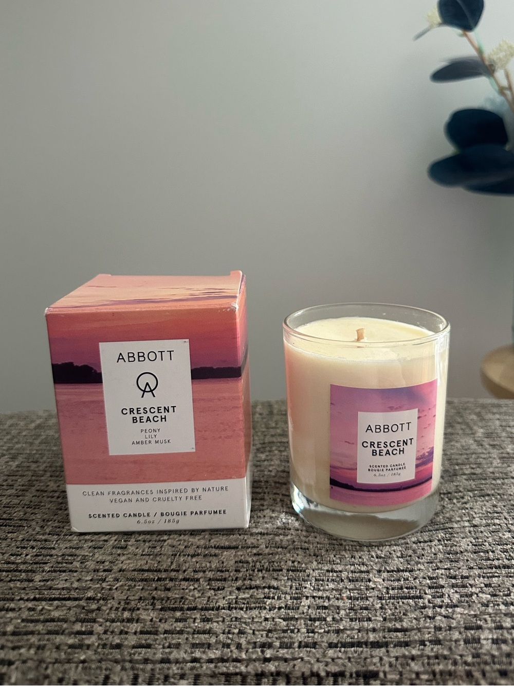 Abbott - Crescent Beach Scented Candle - Peony, Lily, Amber Musk